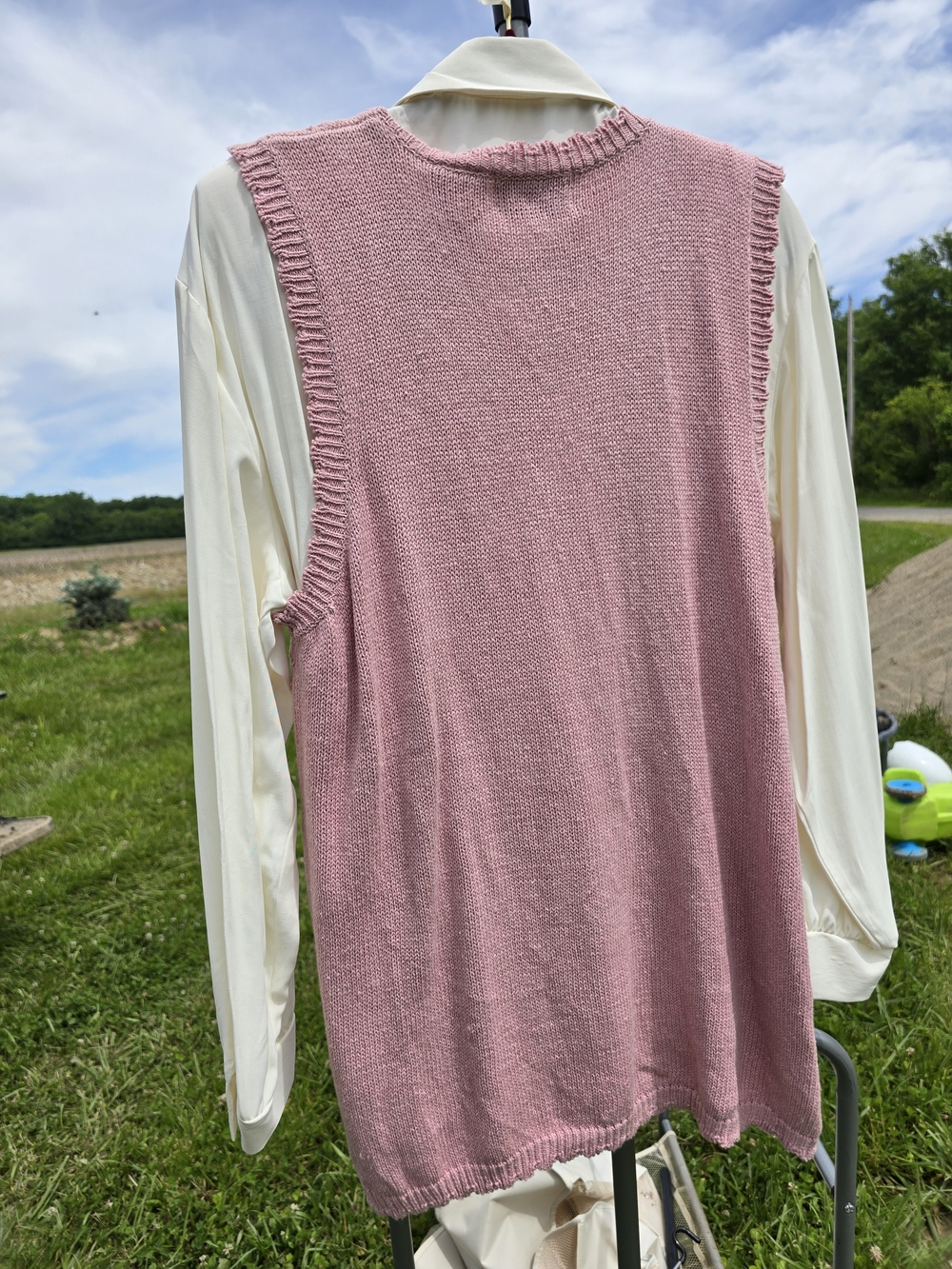 Vintage Grandmacore Plus Size Set: Pink Knit Vest + Cream Lace Blouse 16W 1X - Picture 2 of 6